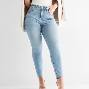 EXPRESS High Waisted Curvy Skinny Jean
